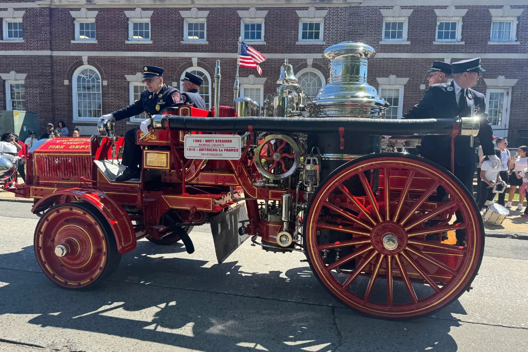 freeport ny fire truck related to New York Remembers Its Heroes on Memorial Day, Mourns the Loss of Charles Rangel