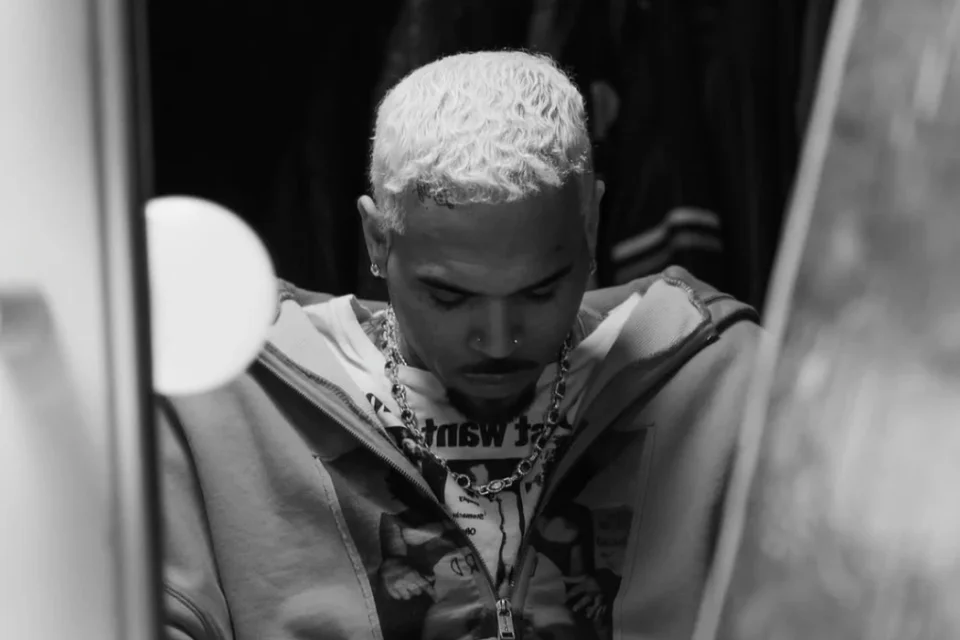 Chris Brown Held on to Residuals - The Art of Moving on After a Breakup