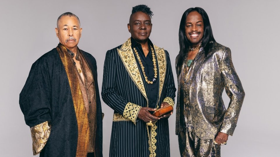 Earth Wind Fire Tour 2025