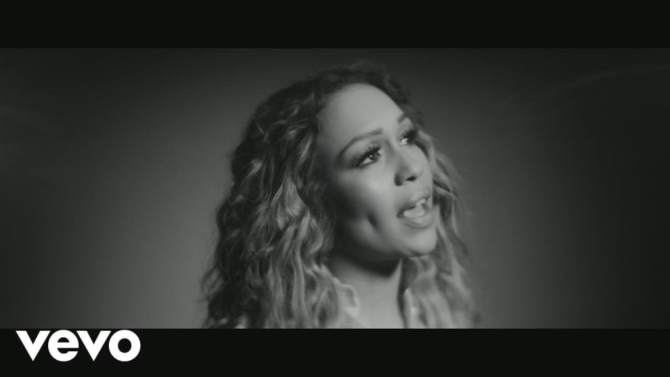 Rebecca Ferguson - Superwoman
